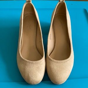 Size 7.5 nude block heels women’s